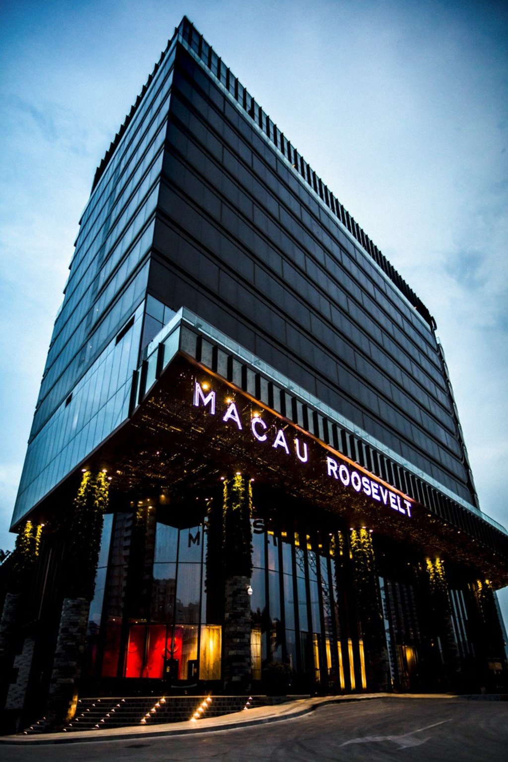 The exterior of the Macau Roosevelt.