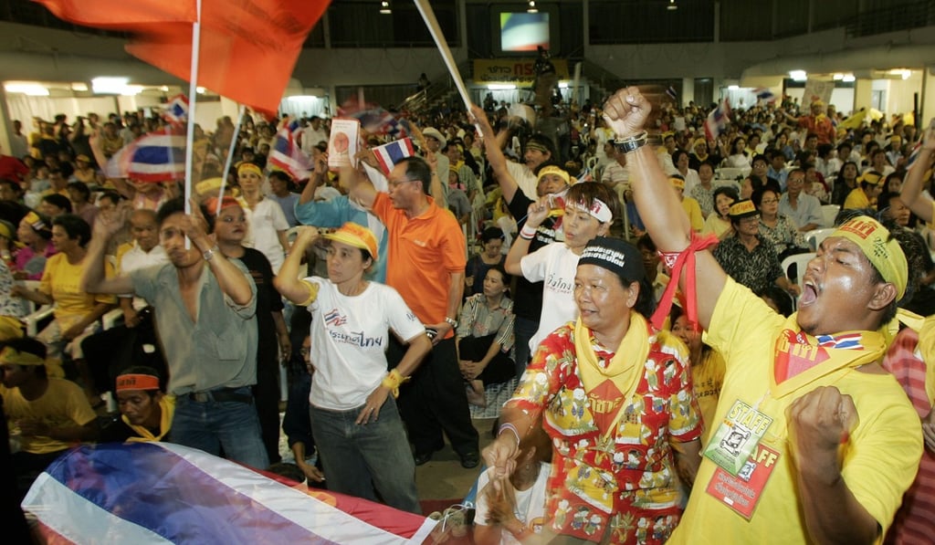 Thai yellow shirts demonstrate against then Prime Minister Thaksin Shinawatra in 2006. Photo: Reuters