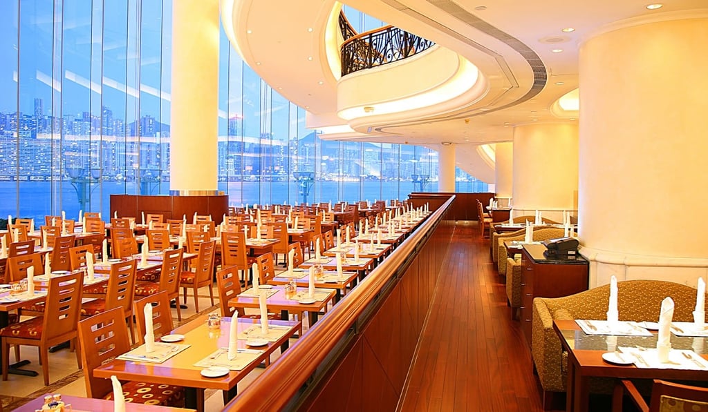 The Promenade has panoramic views of the harbour