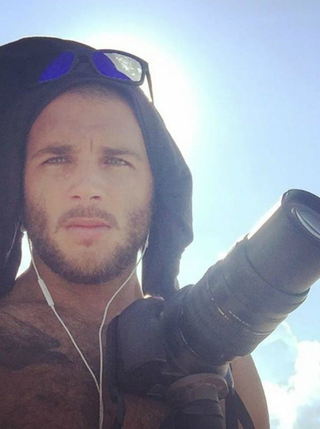 Suppsedly a depiction of war photographer Eduardo Martins this picture actually shows British surfer Max Hepworth-Povey. Martins does not exist. Photo: Instagram