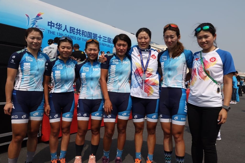 Meng and her teammates that helped her to the silver medal. Photo: Hong Kong Cycling Association