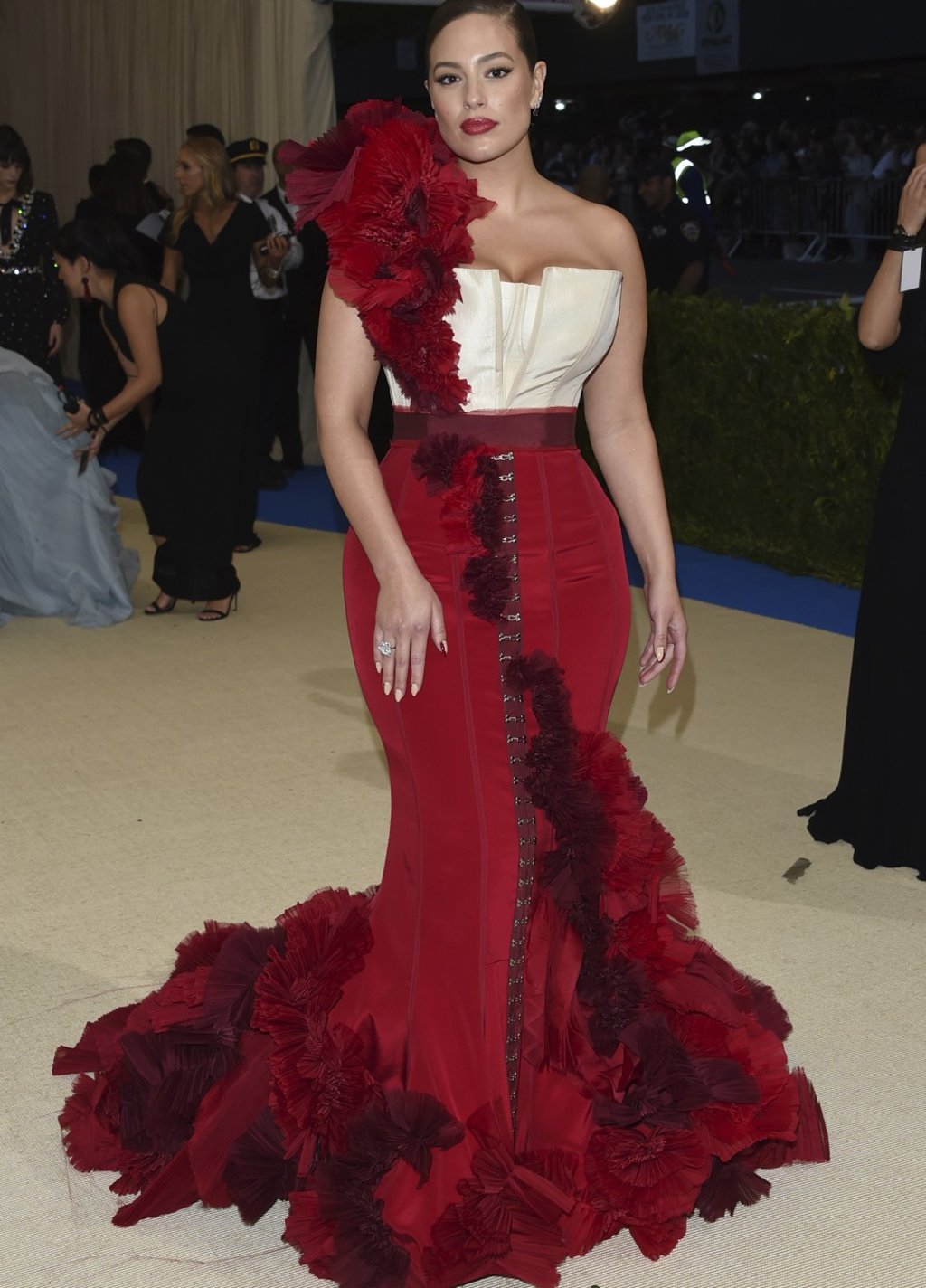 Plus-size model Ashley Graham attends The Metropolitan Museum of Art's Costume Institute benefit gala in New York in May 2017. Photo: AP