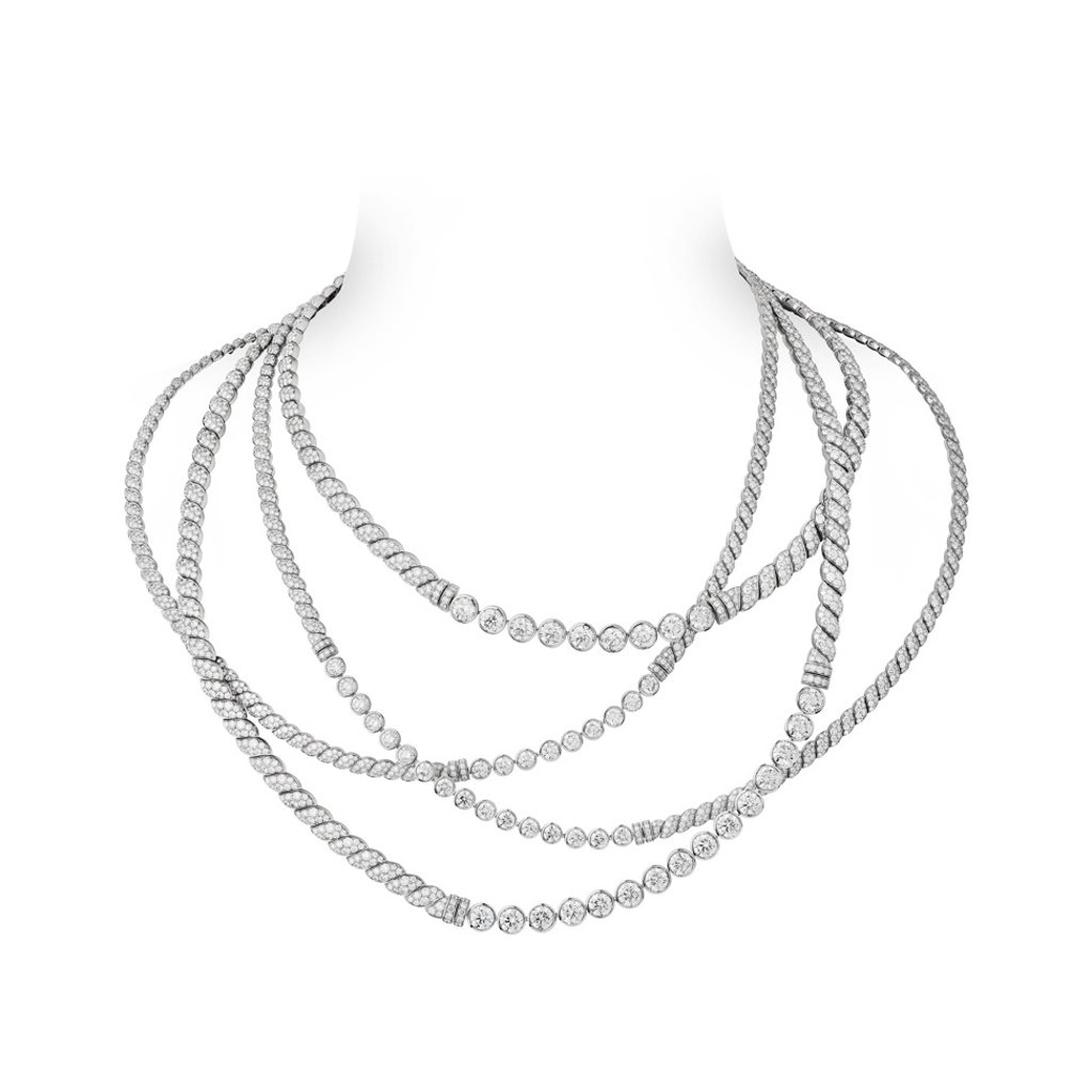 Sparkling Lines necklace in 18ct white gold set with 49 round-cut diamonds and 2823 brilliant-cut diamonds.