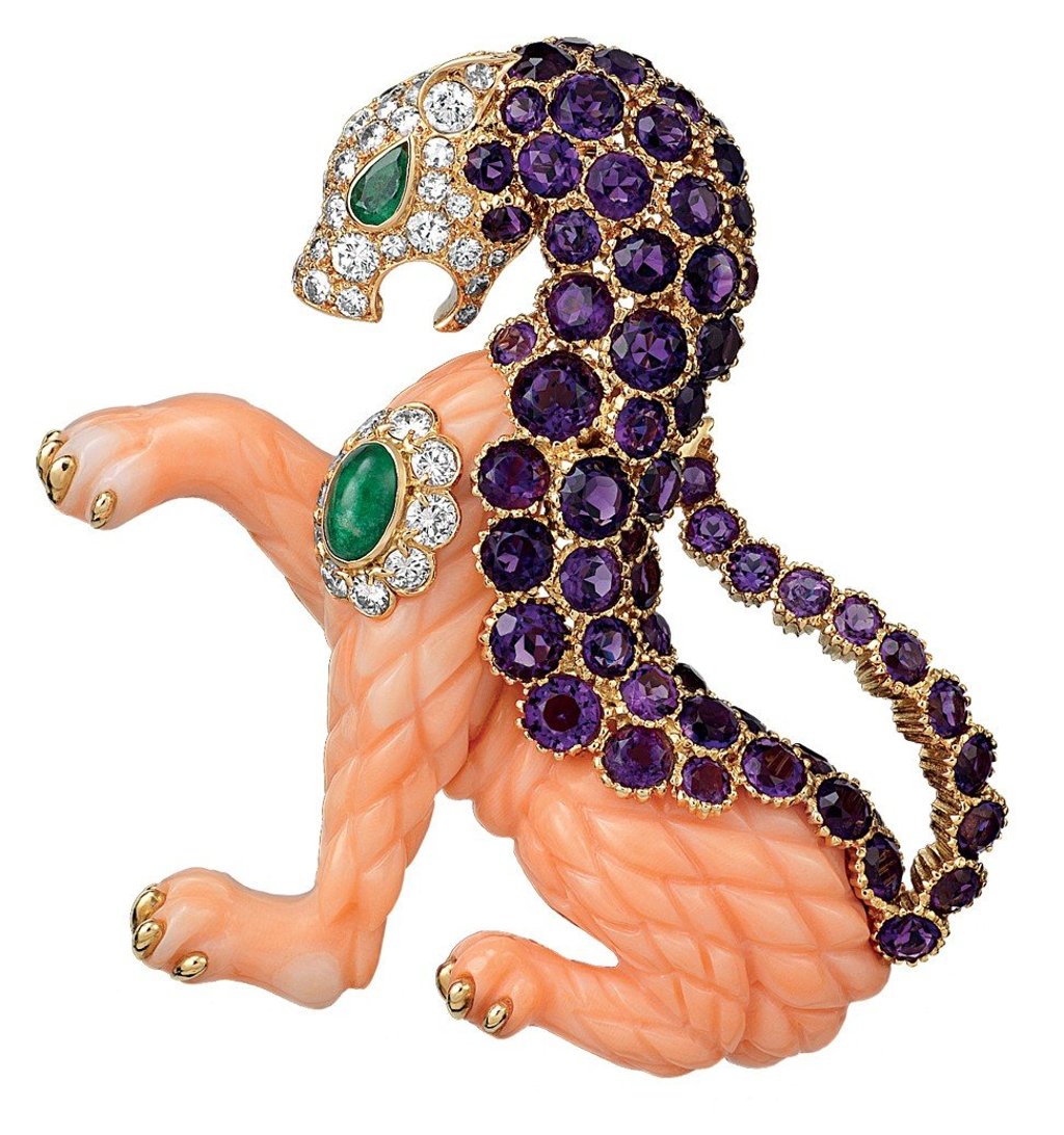 Van Cleef & Arpels’ Griffon clip was made of yellow gold, amethysts, coral, emeralds and diamonds in 1971.