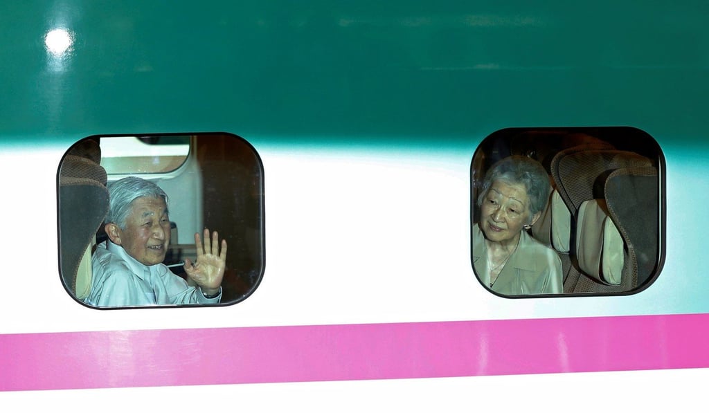Fit for royalty: Japan’s Emperor Akihito and Empress Michiko take a Shinkansen bullet train from Tokyo to their imperial summer villa in Nasu. Photo: Reuters