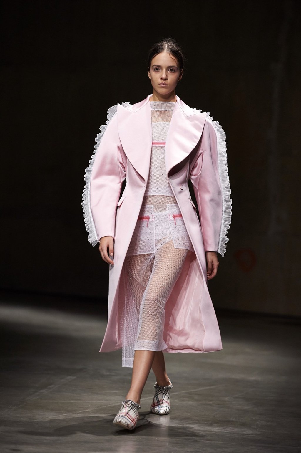 A model wears a creation by designer Christopher Kane during the spring/summer 2018 runway show at London Fashion Week. Photo: AFP A model wears a creation by designer Christopher Kane during the spring/summer 2018 runway show at London Fashion Week. Photo: AFP