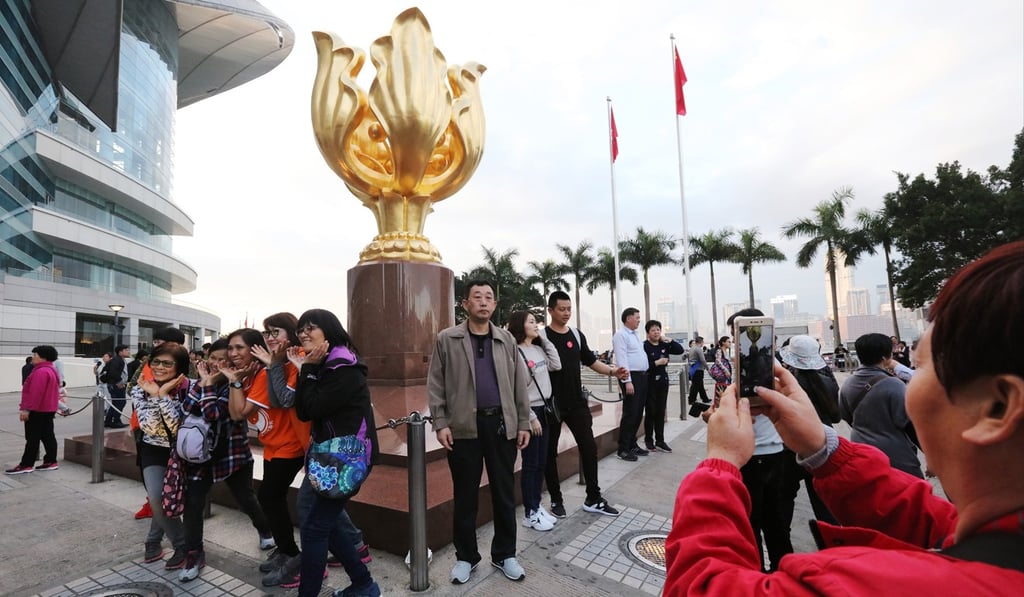 Mainland Chinese tourists today contribute billions of dollars to international tourism. Photo: Felix Wong