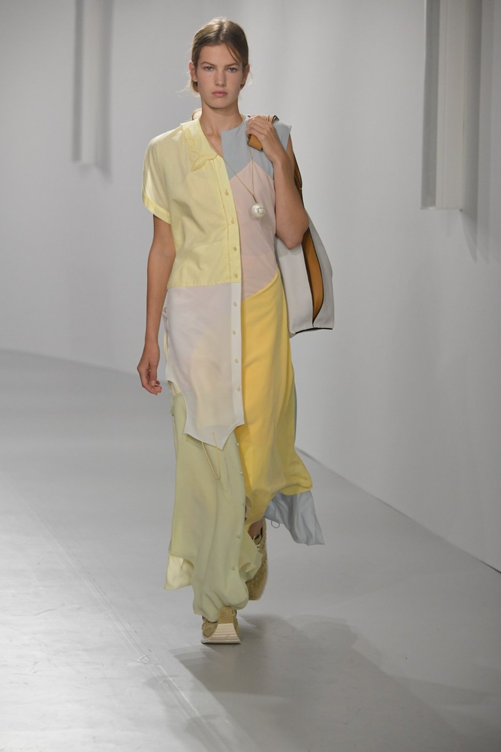 A model presents a creation from the spring/summer 2018 collection by Jonathan Anderson for Loewe during Paris Fashion Week. Photo: Xinhua