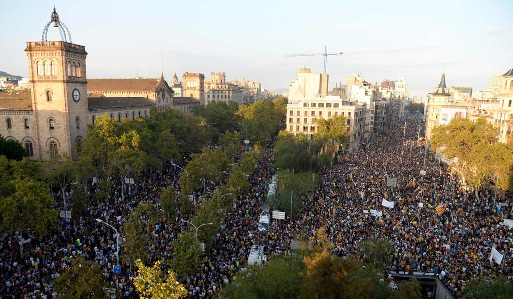 Large numbers of Catalans observe a general strike on October 3, 2017 to condemn police violence at a banned weekend referendum on independence, as Madrid comes under growing international pressure to resolve its worst political crisis in decades. Photo: AFP Large numbers of Catalans observe a general strike on October 3, 2017 to condemn police violence at a banned weekend referendum on independence, as Madrid comes under growing international pressure to resolve its worst political crisis in decades. Photo: AFP