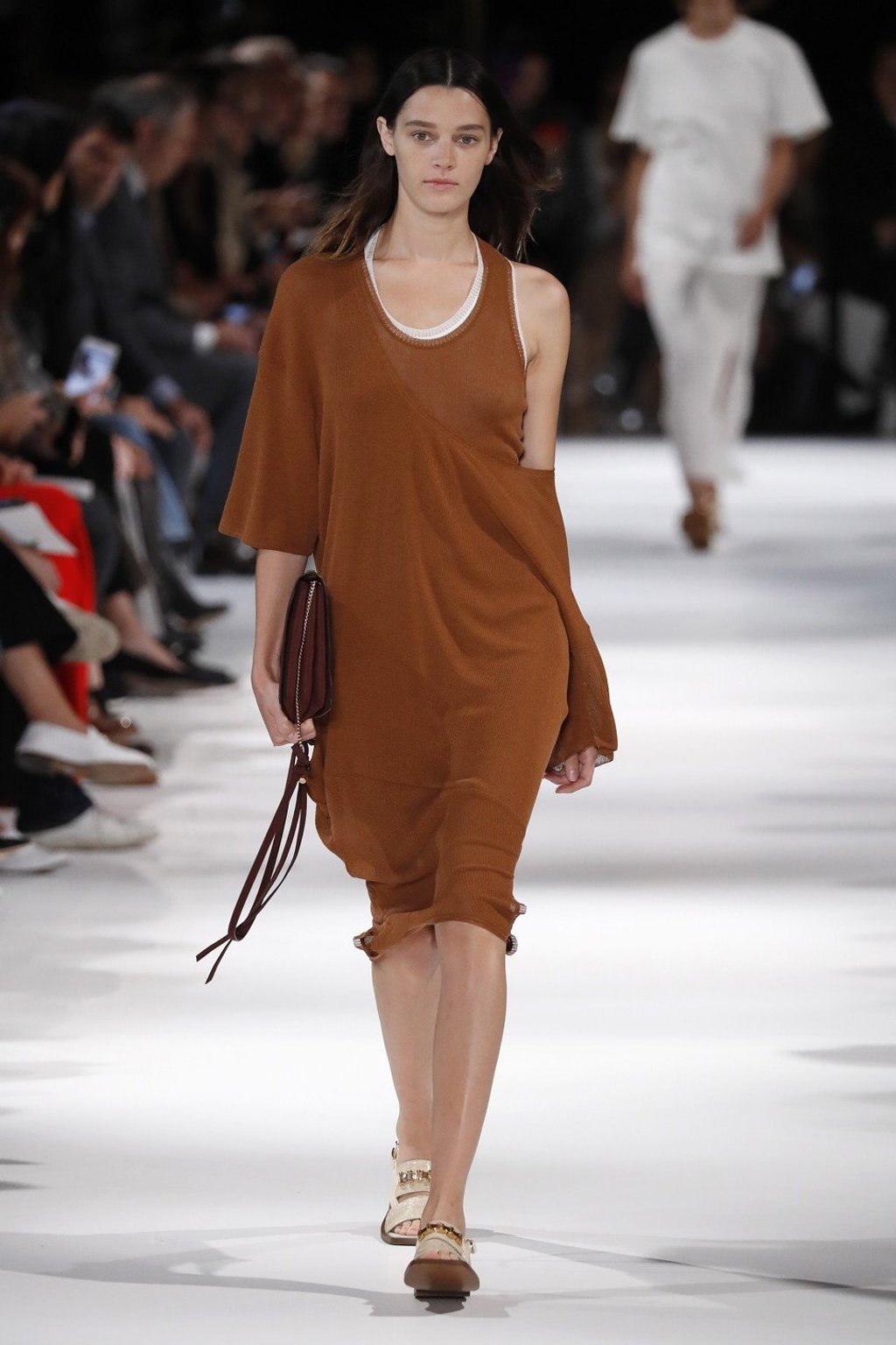 A model presents a creation by Stella McCartney as part of her spring/summer 2018 women's ready-to-wear collection show during the Paris Fashion Week. Photo: AFP