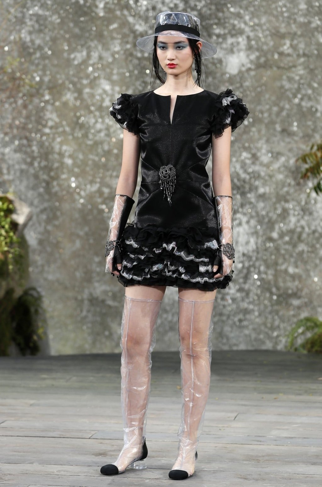 A model presents a creation of Chanel during the fashion week for 2018 spring/summer women's collection in Paris. Photo: EPA