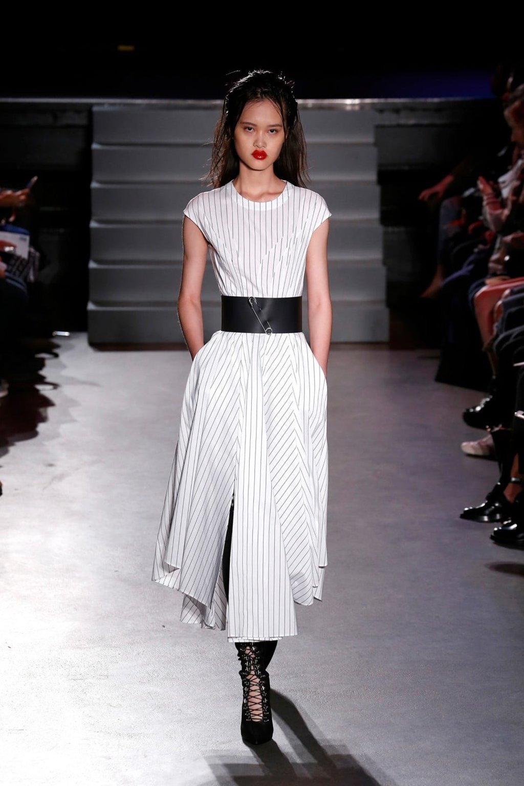 A look from Masha Ma’s spring-summer 2018 women’s collection. Photo: Xinhua/Piero Biasion