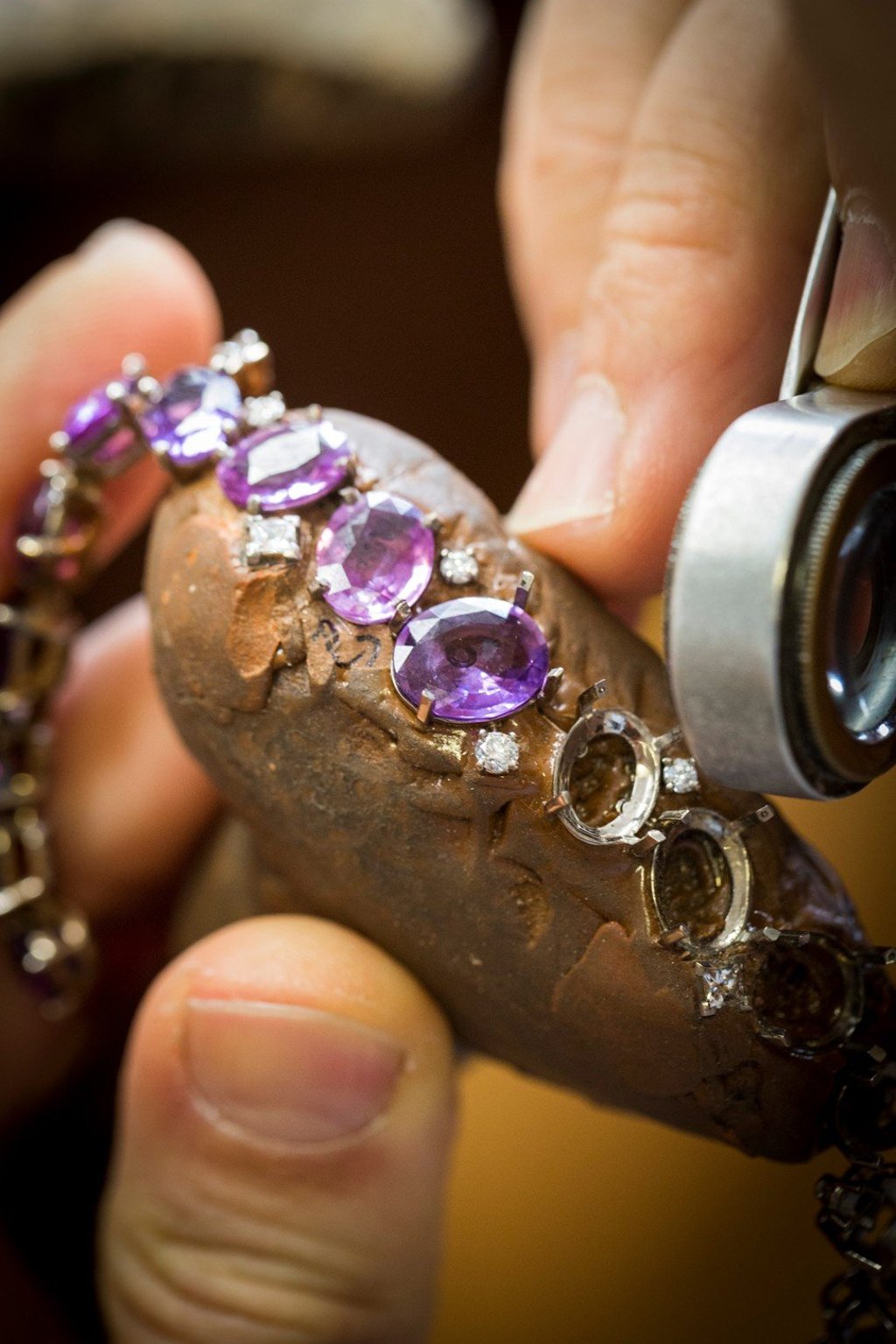 Van Cleef & Arpels’ latest high jewellery collection proves that the devil is in the details.