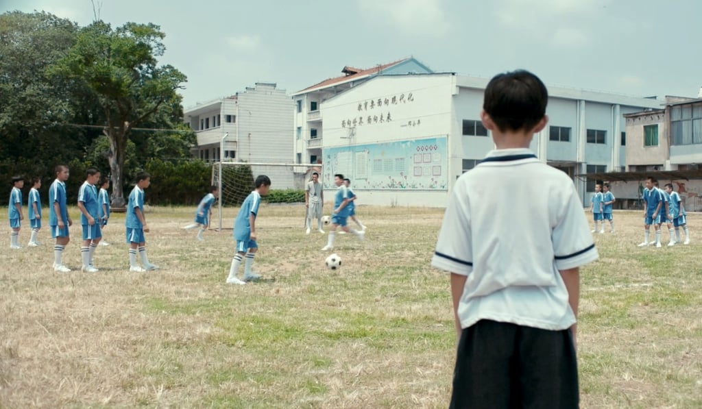 Rong Zishan in End of Summer, directed by Zhou Quan.