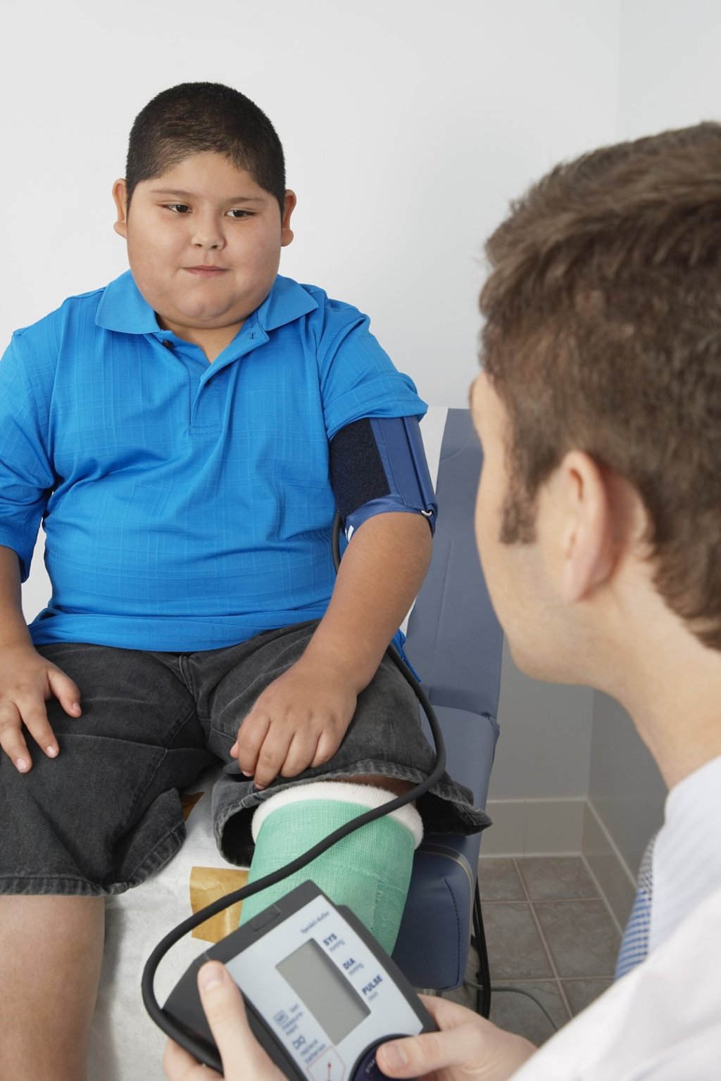 Food advertising and unaffordable healthy food are at the forefront of a tenfold increase in the number of obese children in the last 40 years, says the World Health Organisation. Photo: Dreamstime/TNS Food advertising and unaffordable healthy food are at the forefront of a tenfold increase in the number of obese children in the last 40 years, says the World Health Organisation. Photo: Dreamstime/TNS