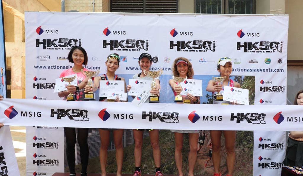 Marie McNaughton, flanked by Taiwan’s Kuo Wan-ting (left) and France’s Emilie Saint-pe. Photo: Mark Agnew