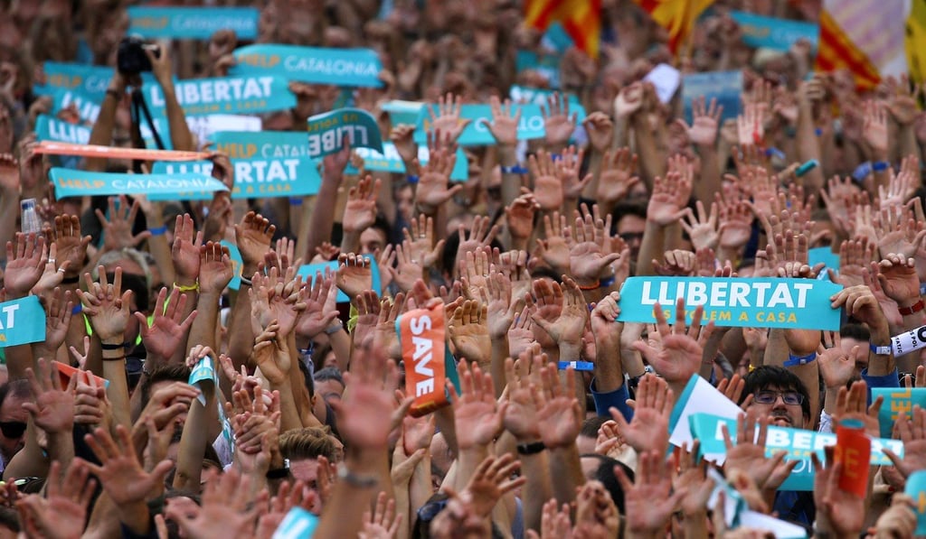 A demonstration organised by Catalan pro-independence movements ANC (Catalan National Assembly) and Omnium Cutural, following the imprisonment of their two leaders Jordi Sanchez and Jordi Cuixart, in Barcelona. Photo: Reuters