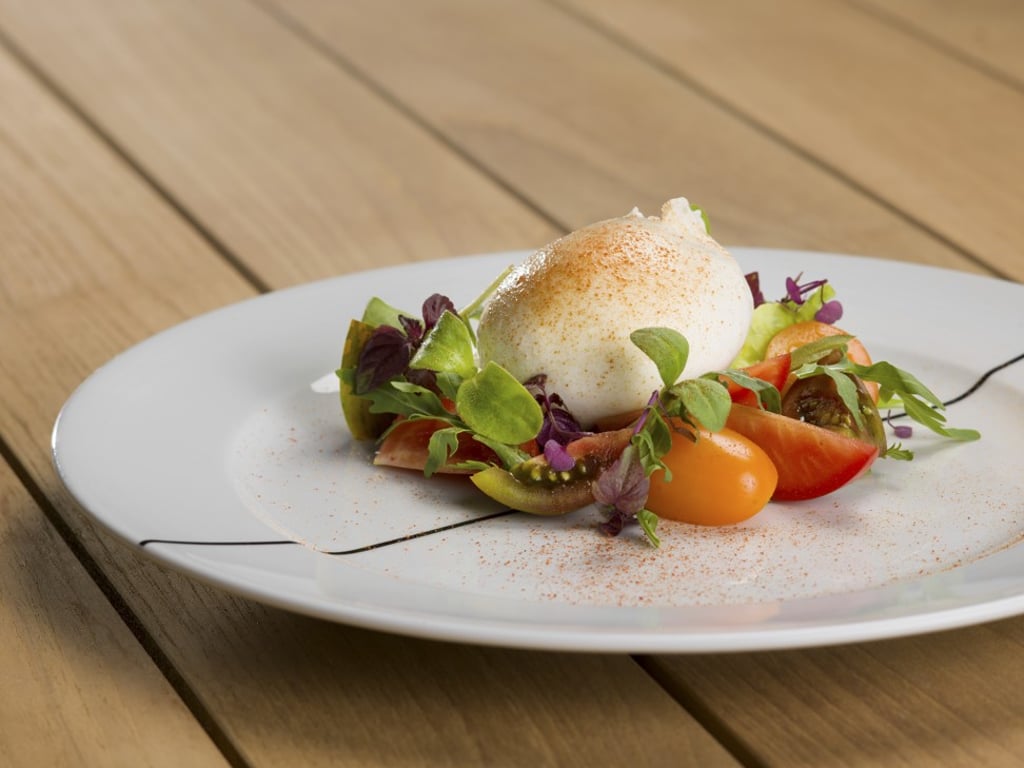 Burrata alla caprese.