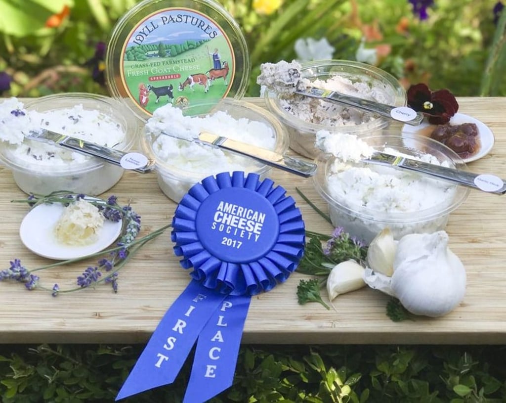 Blue ribbons for Idyll Farms. Blue ribbons for Idyll Farms.