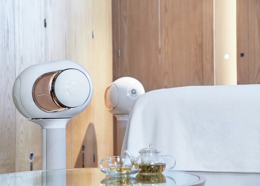 The treatment comprises a full-body massage set to a soundtrack produced and recorded by Devialet. The treatment comprises a full-body massage set to a soundtrack produced and recorded by Devialet.