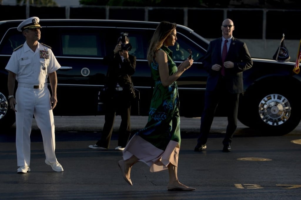 Melania on her way to board Air Force One at Joint Base Pearl Harbour-Hickam in Hawaii to travel to Yokota Air Base in Fussa, Japan. Photo: AP