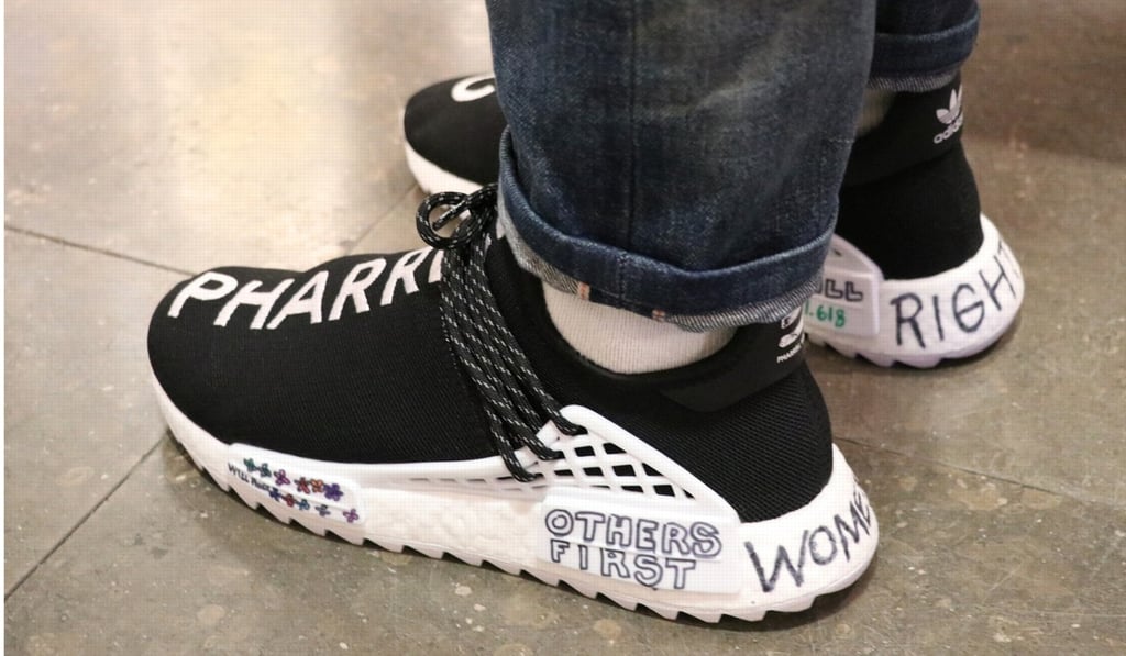 Adidas pharrell williams on feet deals