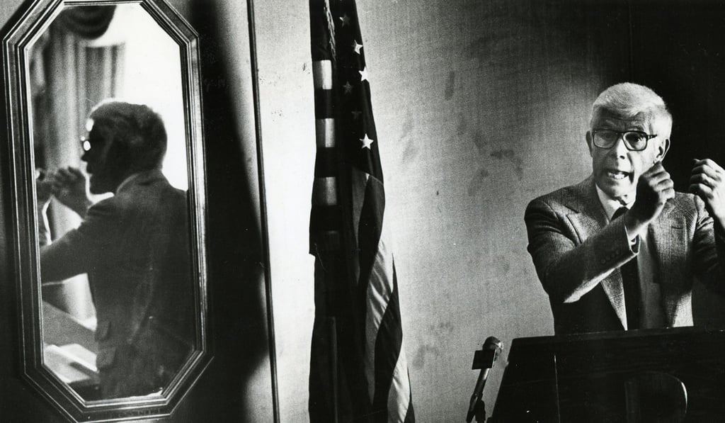 John Anderson during his presidential campaign in 1980, speaking before a chamber of commerce group in New Hampshire. Photo: Washington Post John Anderson during his presidential campaign in 1980, speaking before a chamber of commerce group in New Hampshire. Photo: Washington Post