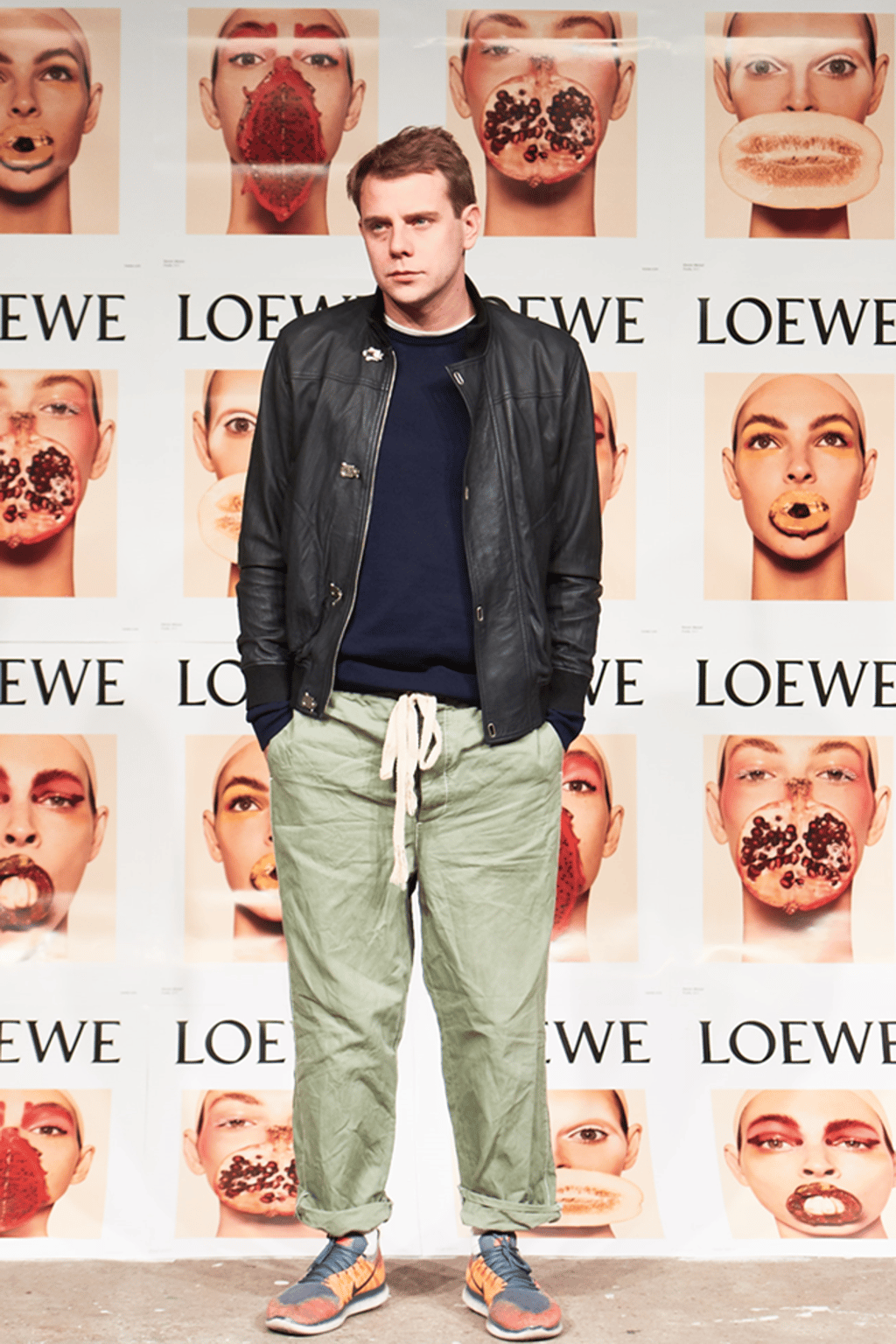 Jonathan Anderson launches Loewe’s spring/summer 2018 collection in Seoul. Jonathan Anderson launches Loewe’s spring/summer 2018 collection in Seoul.