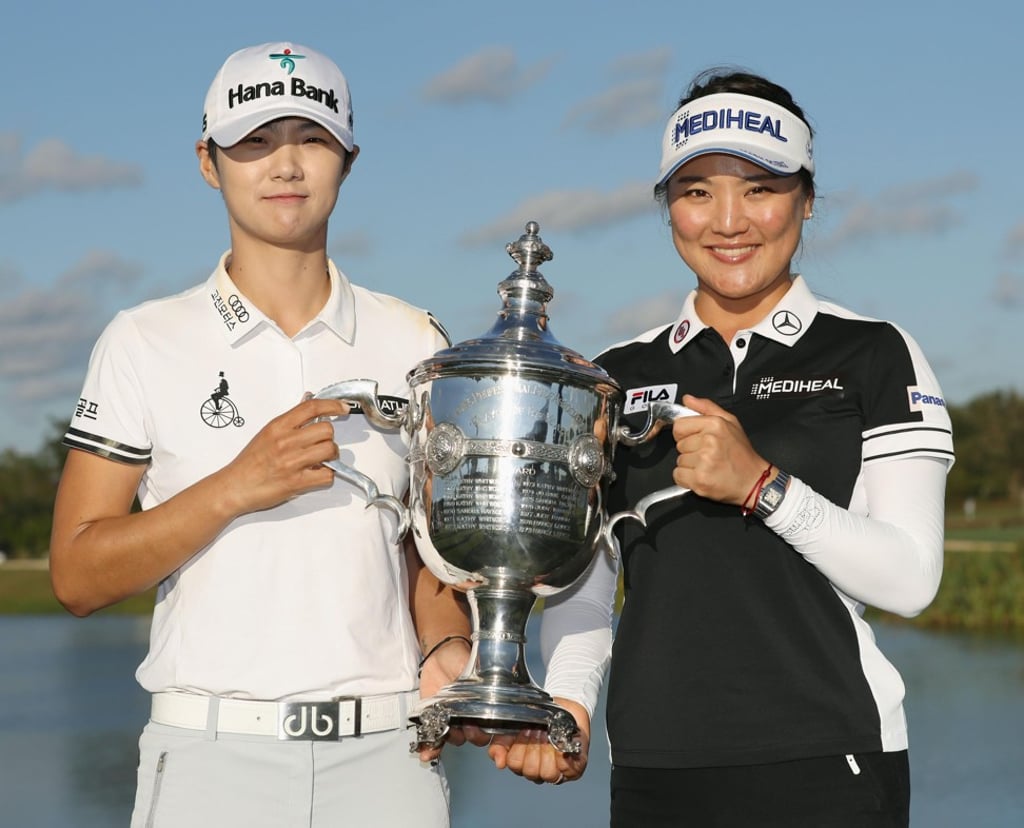 South Korea’s Park Sung-hyun (left) and Ryu So-yeon shared the trophy for the LPGA Tour’s best player in 2017. Photo: Kyodo