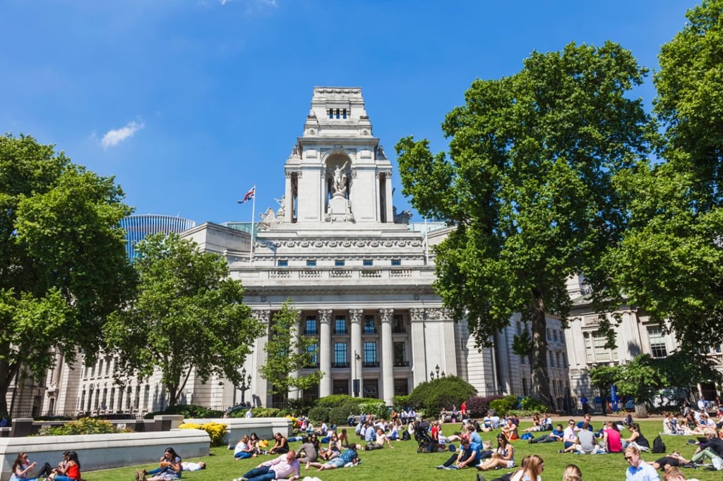 Four Seasons Hotel London at Ten Trinity Square Four Seasons Hotel London at Ten Trinity Square