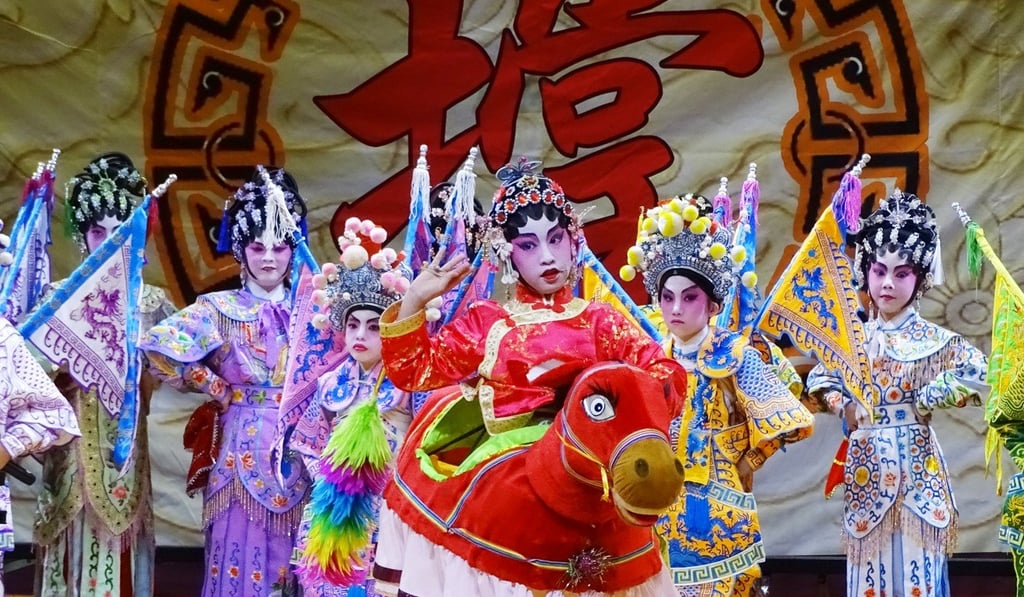 Children from FSSAS perform spin-offs of classic Cantonese operatic works.