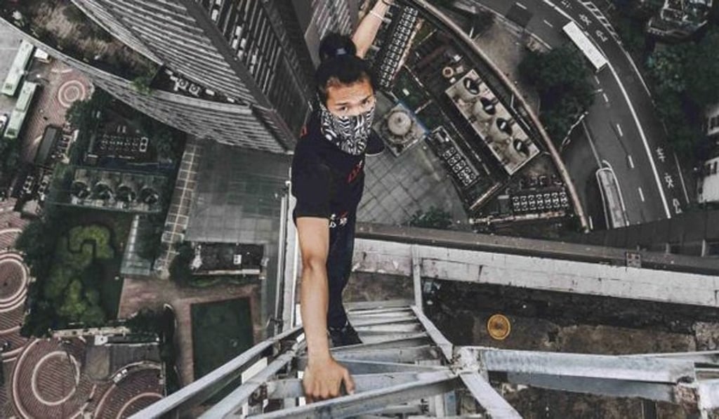 Wu, who had more than 60,000 followers of Weibo, was trying to win a prize of US$15,000 for a filmed stunt atop the Huayuan Hua Centre in Changsha, capital of Hunan province. Photo: Handout