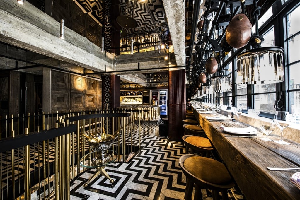 Gough’s on Gough has a modern decor.