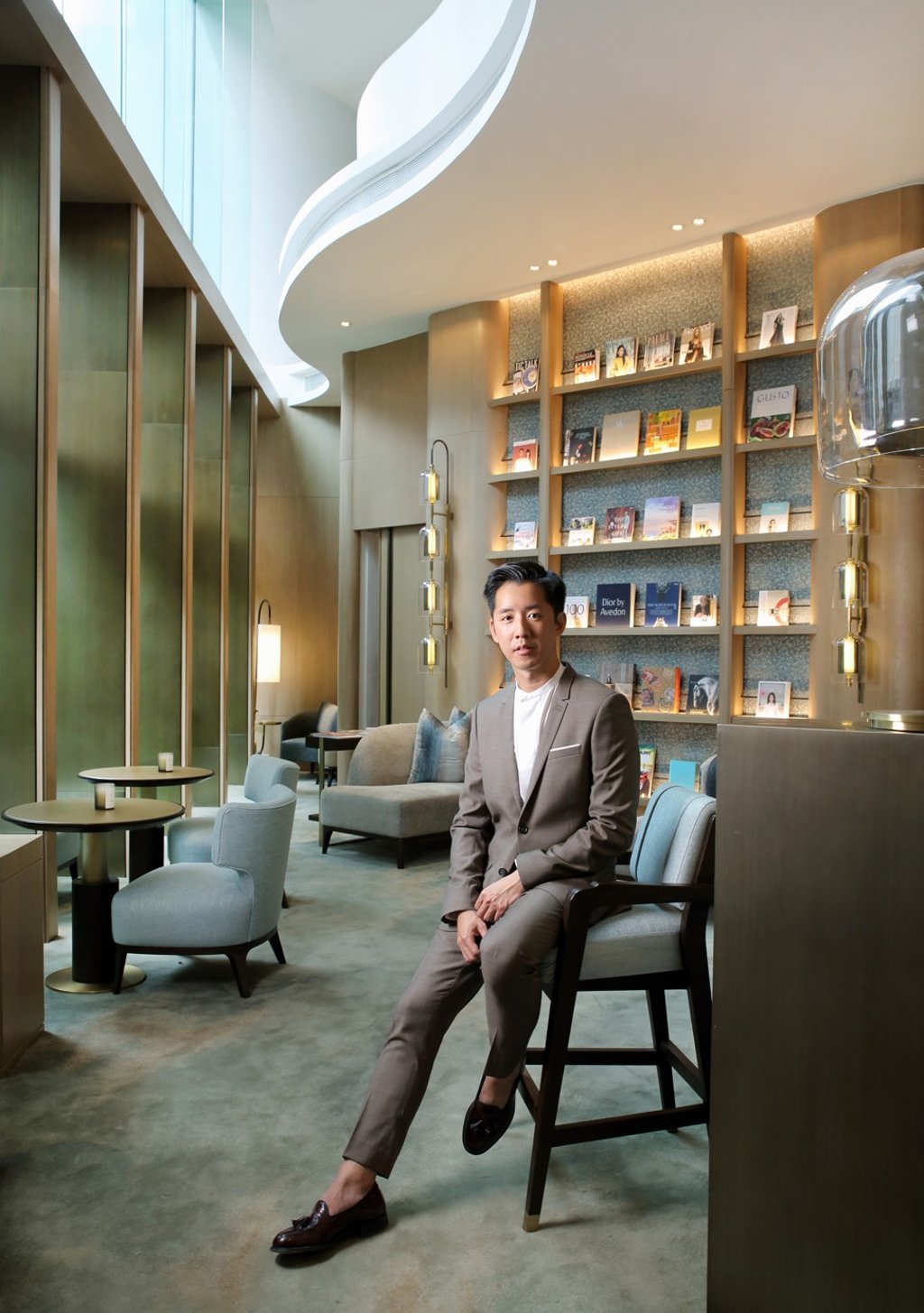 Pacific Place Pavilion, a new VIP lounge, is designed by architect Andre Fu and his design studio AFSO.