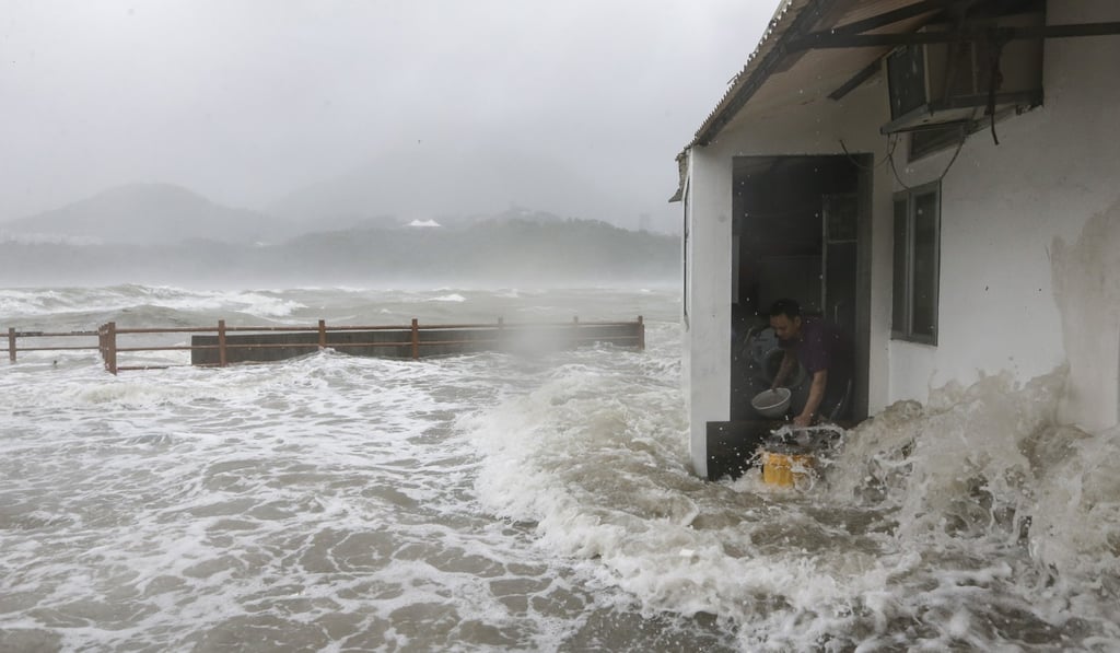 Strong waves hit Lei Yue Mun as Typhoon Hato battered Hong Kong on August 23, 2017. Photo: Sam Tsang