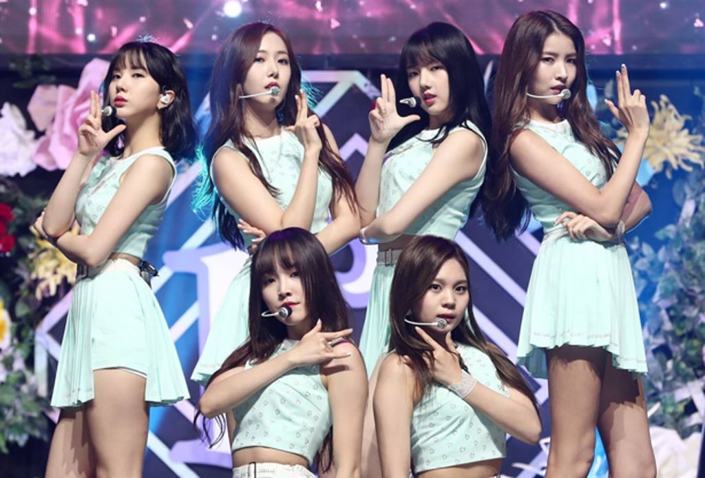 GFRIEND performs during a showcase of their fifth mini-album GFRIEND performs during a showcase of their fifth mini-album