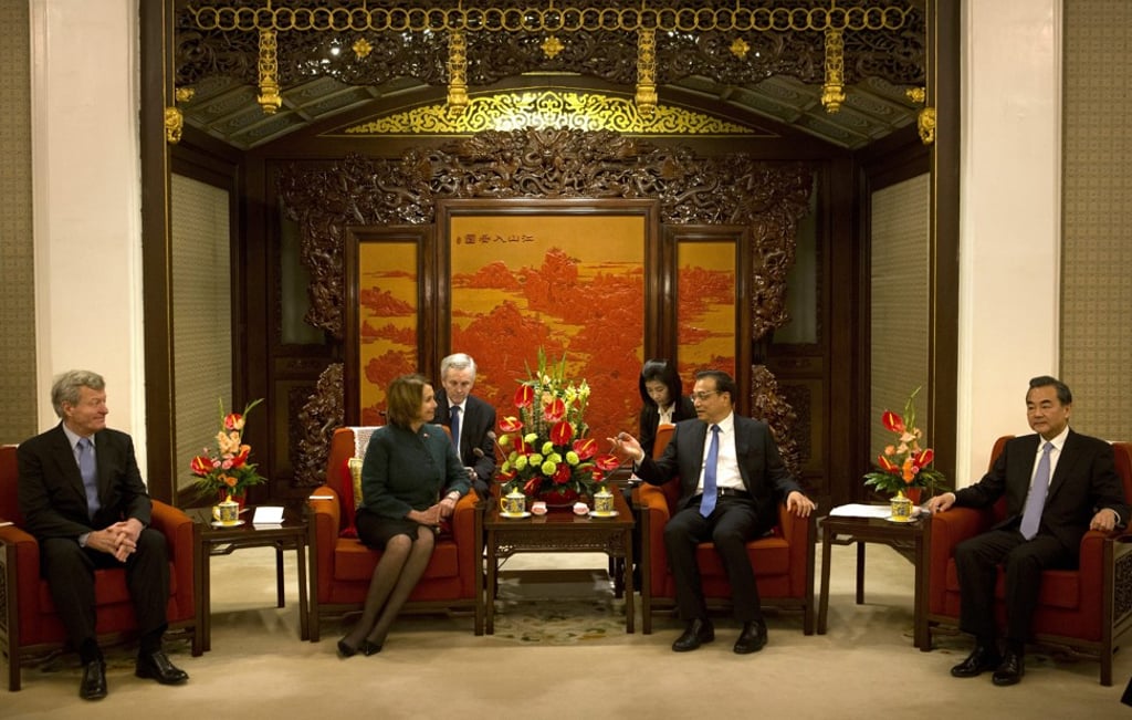 A peek inside the premier’s office at Zhongnanhai. US House Minority Leader Nancy Pelosi at a November 13, 2015 meeting with the Chinese Premier Li Keqiang. Photo: EPA