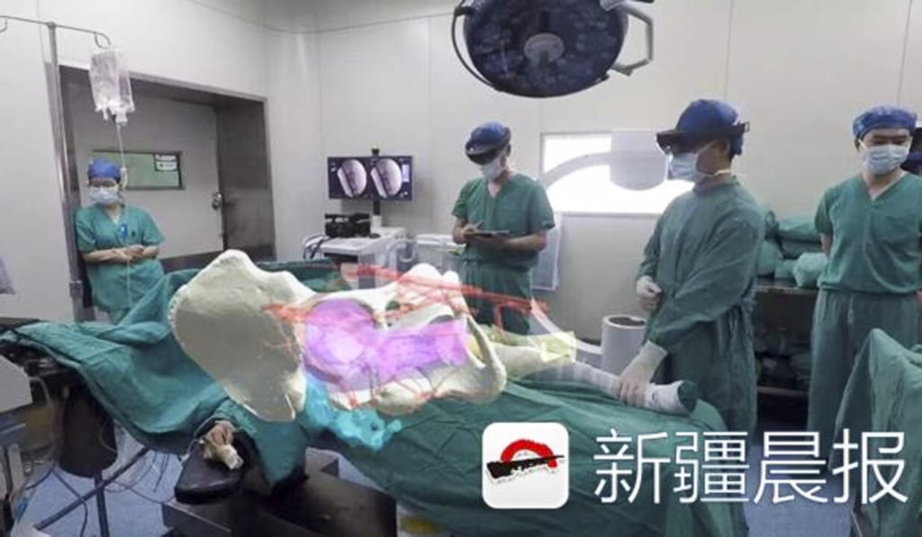 The scene in the operating theatre during the surgery. Photo: Xinjiang Morning Post