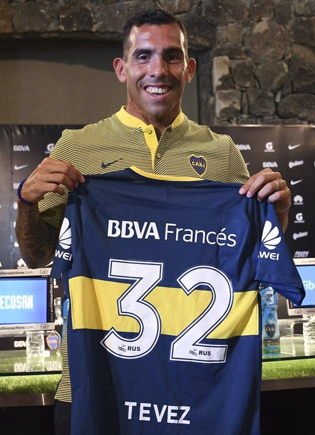 Tevez poses with the Boca Juniors shirt during his latest unveiling. Photo: EPA Tevez poses with the Boca Juniors shirt during his latest unveiling. Photo: EPA