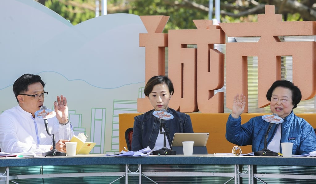 (Left to right) Junius Ho Kwan-yiu, a member of the Coalition of Legal Professionals and Academics Concerning Co-location Arrangement; Tanya Chan Suk-chong, convenor of the Co-location Concern Group; and Maria Tam Wai-Chu, a member of the Basic Law Committee, at a City Forum on the West Kowloon high-speed rail terminus held in December. Photo: Dickson Lee