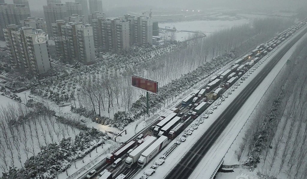 Serious traffic jam in Central China on frozen roads in 2017's Spring Festival. Photo / Handout