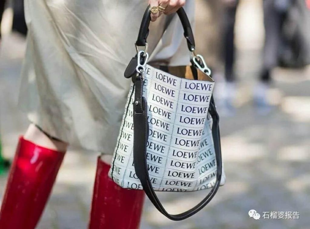 The fashion industry is witnessing a resurgence of logos. Photo: Shiliupo’s WeChat account