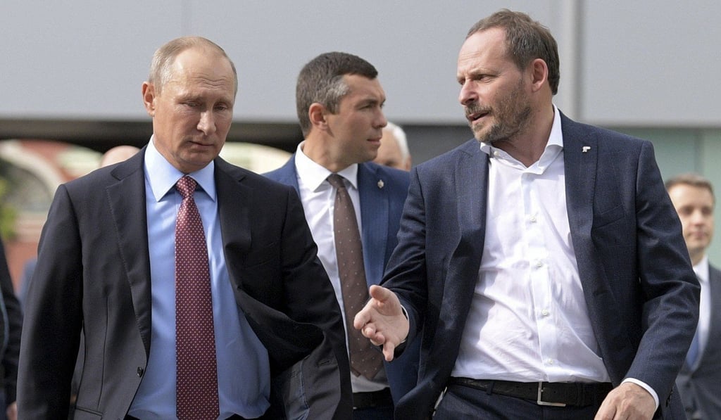 Russian President Vladimir Putin with Arkady Volozh, chief executive of internet search engine company Yandex. Volozh was included on the list of Russian businessmen and oligarchs released by the US government. Photo: AP Russian President Vladimir Putin with Arkady Volozh, chief executive of internet search engine company Yandex. Volozh was included on the list of Russian businessmen and oligarchs released by the US government. Photo: AP