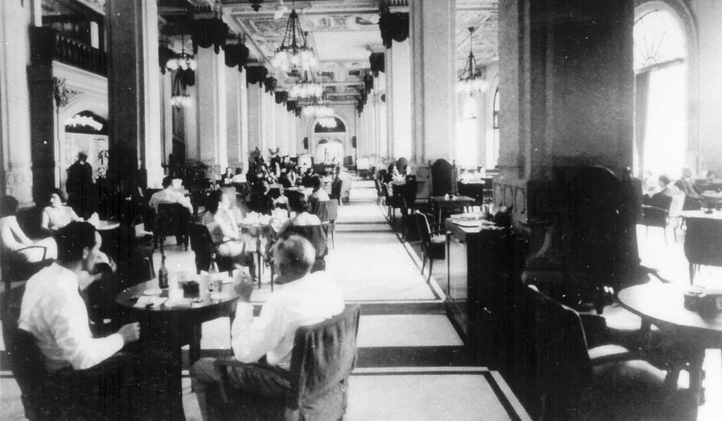 The lobby of the Peninsula hotel in Hong Kong, in the 1950s. In 1963, the hotel was the venue of talks between the two Koreas to explore the possibility of fielding a joint Korean team to the Tokyo Olympics the following year. The bilateral talks broke up in July. Photo: Handout