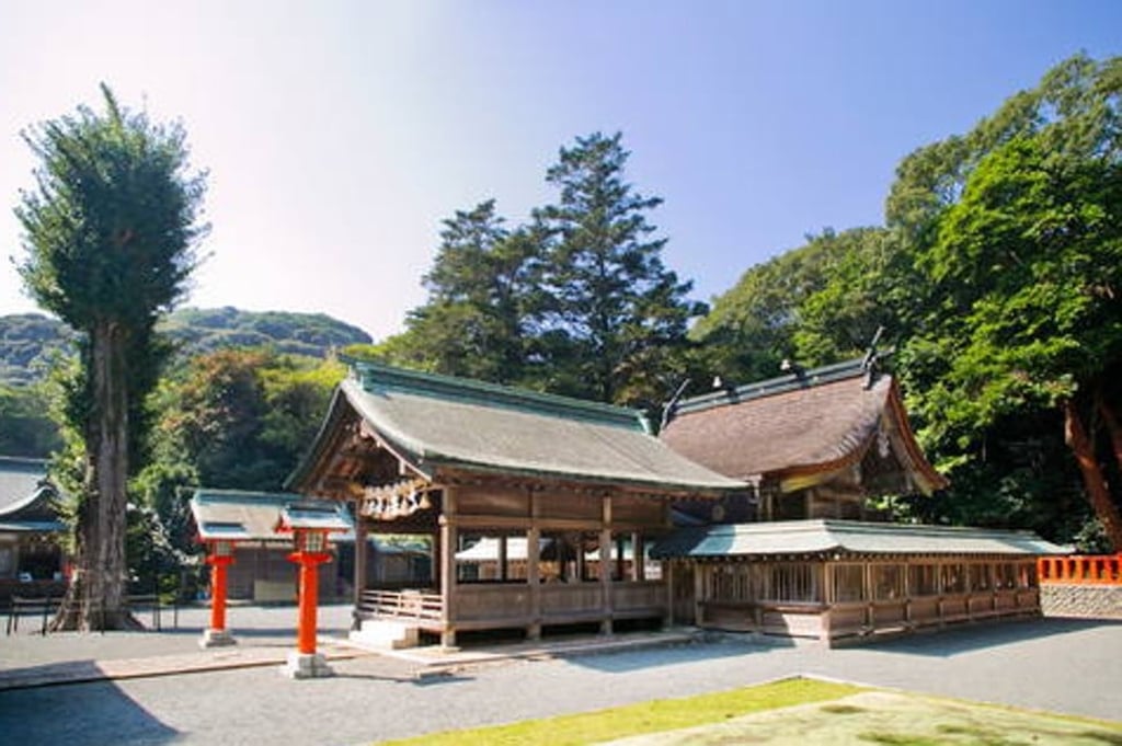 Shrine buildings of Nakatsu-miya, Munakata Taisha, Sacred Island of Okinoshima. Photo: Imaki Hidekazu Shrine buildings of Nakatsu-miya, Munakata Taisha, Sacred Island of Okinoshima. Photo: Imaki Hidekazu