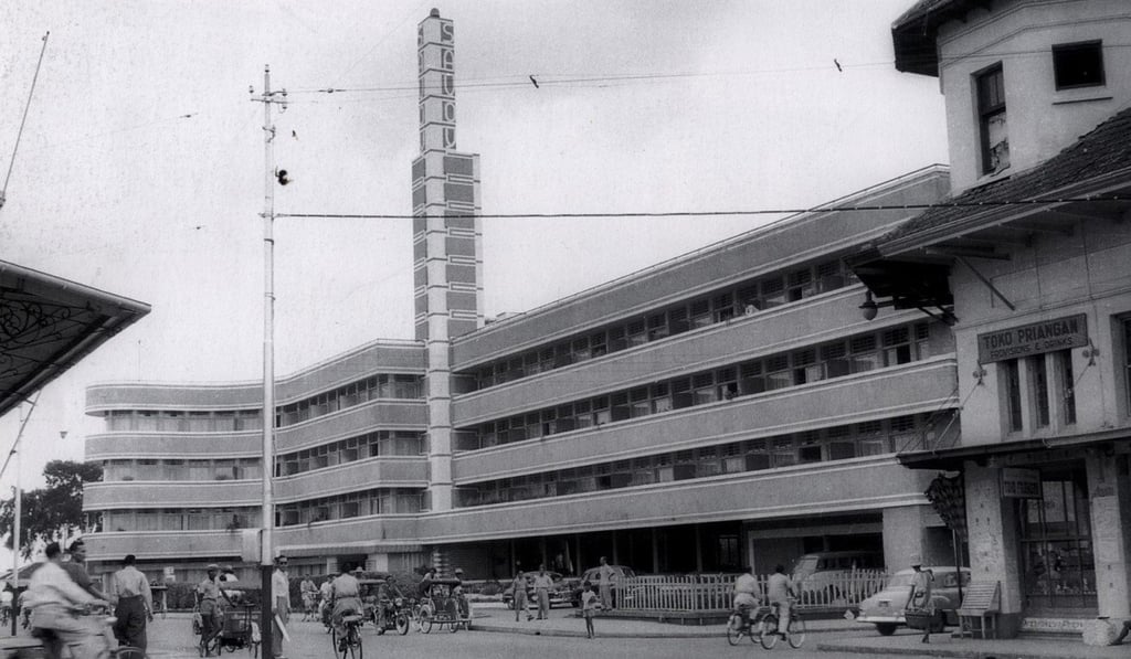 Hotel Bidakara Grand Savoy Homann Bandung, aka Savoy Homann.