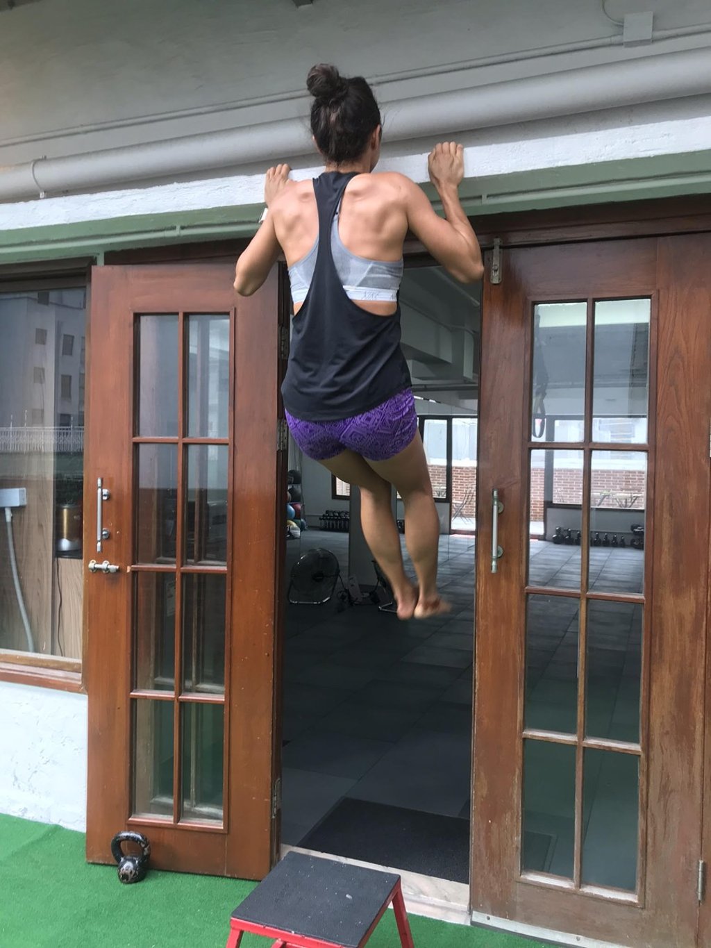 Stephanie Cuvelier is a personal trainer.