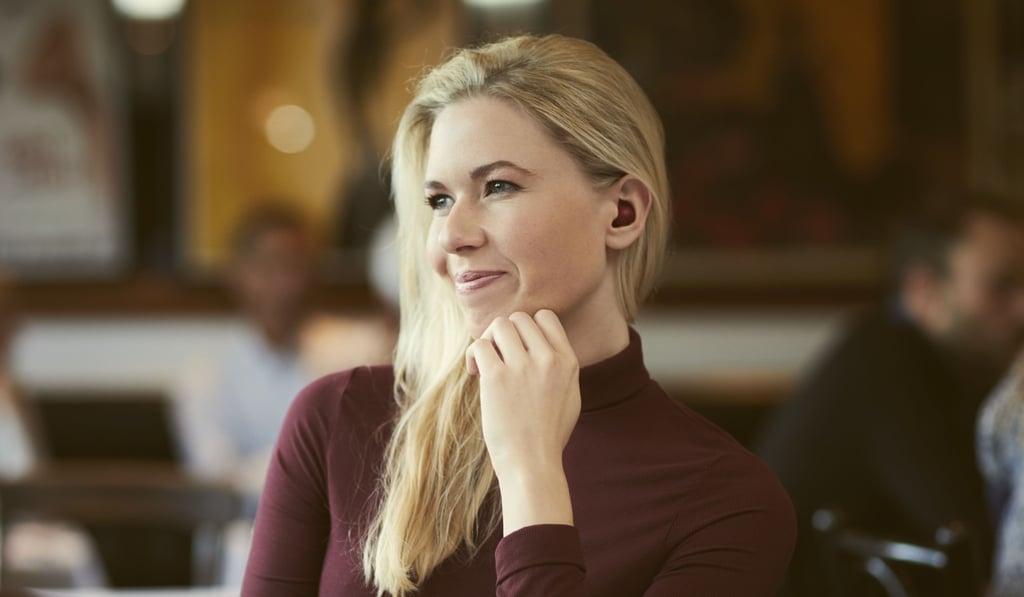 LIZN Hearpieces make everyday conversations clearer. LIZN Hearpieces make everyday conversations clearer.