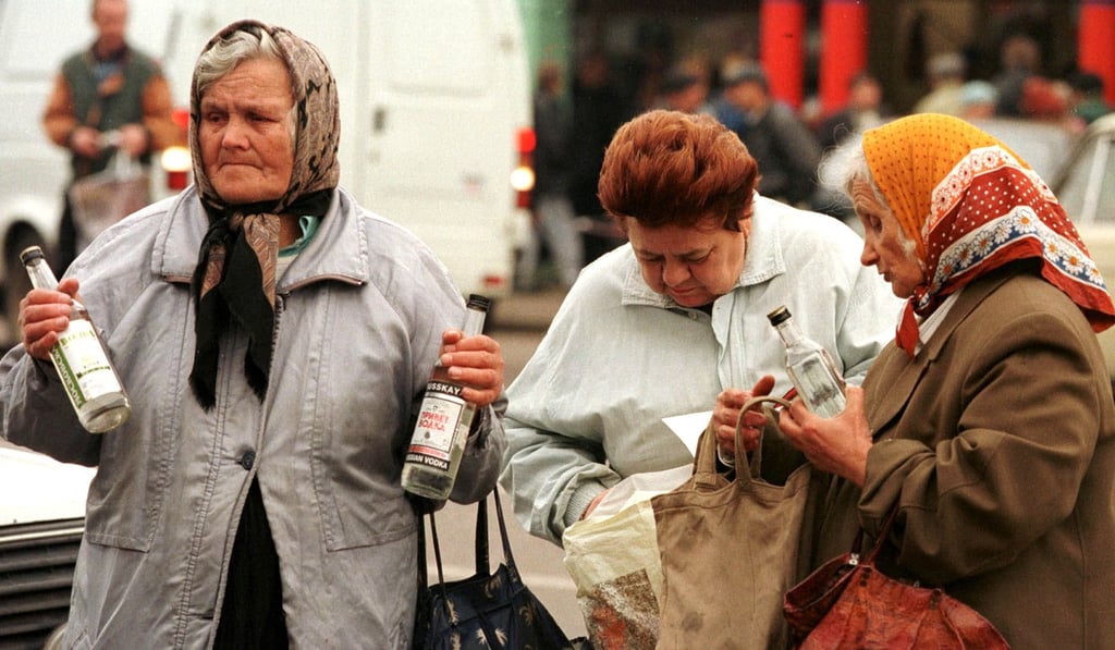 Elderly Russian women sell cheap vodka on a street in central Moscow in this file photo. Photo: Reuters