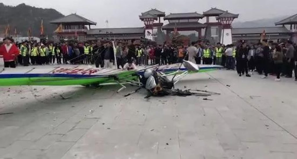 Authorities are investigating the cause of the crash. Photo: Sohu.com